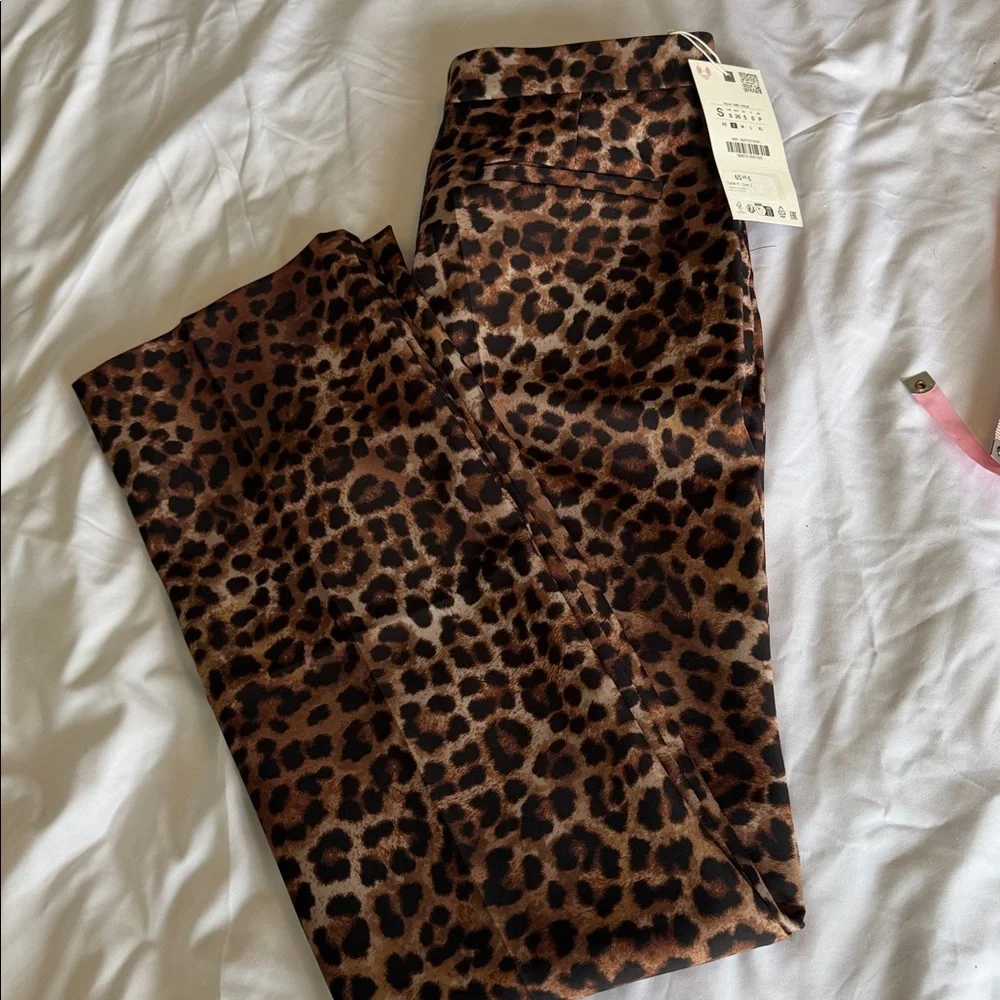 NWT ZARA leopard print pants - Picture 3 of 4